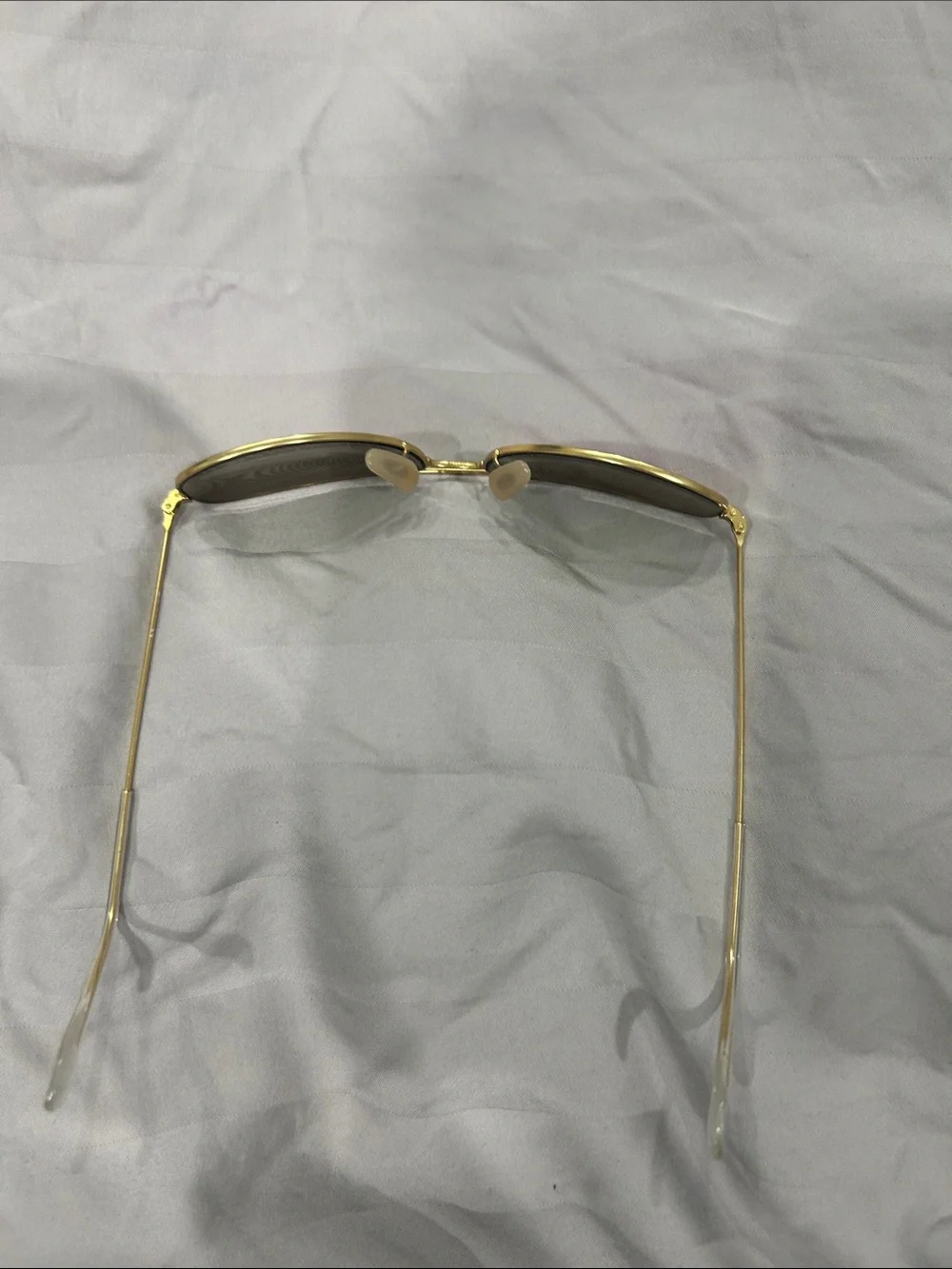 YOUTH TEEN Ray-Ban Gold Frame Sunglasses with Purple Lenses